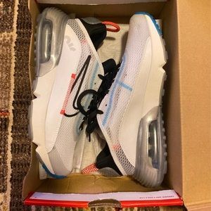 Air Max 2090 Pure platinum